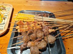 -马路牙子烧烤音乐酒馆(望京店)