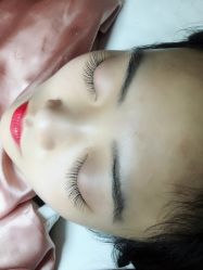 -爱美睫美甲会馆