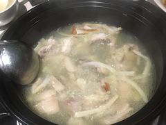 鸡汤-百年果林椰子鸡(中洲店)