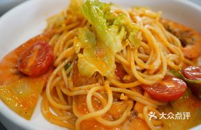 Red Curry Garlic Shrimp Noodles