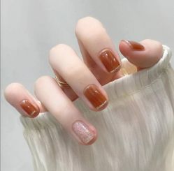 -悦指间美甲美睫