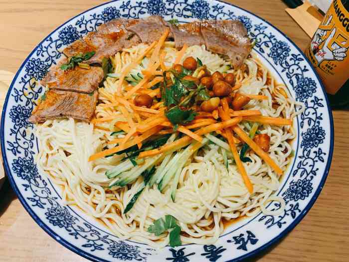 陈香贵·兰州牛肉面(世博源店)-"来附近逛展子顺