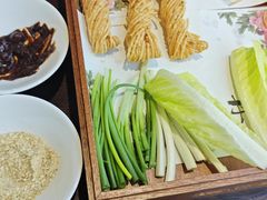 -湖畔鲁菜·二十年老字号餐厅(大明湖店)