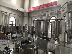 -丹世红酒庄·烧烤·团建·婚礼·水上运动