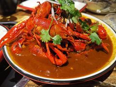 -虾弄弄海派小龙虾·牛羊蝎子火锅