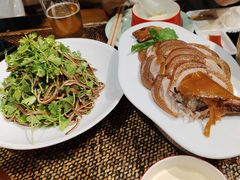 盛世牡丹烤鸭-北平盛世·新京菜·北京烤鸭(劲松·双井店)