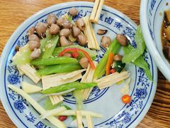 素凉菜-门框胡同百年卤煮(新街口店)