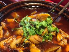 -兔槽江湖菜·重庆璧山兔(水围店)