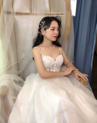 -艾米丽婚纱礼服