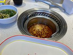 -龍歌自助小火锅(市北CBD万达店)