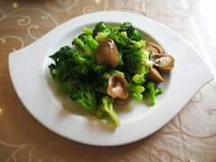 草菇西兰花-烤肉宛饭庄(南礼士路店)