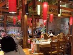 -野山舂·贵州现舂酸汤牛肉(鸿通城店)