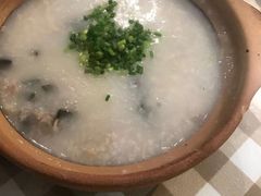 -新大咀港式茶餐厅(宝山万达店)