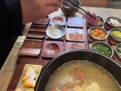 -银米·云南传统过桥米线(双廊黑金冠店)