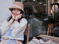 -Cafe Villa
