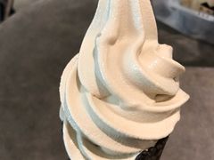 -喜茶(上海打浦桥日月光gelato lab+店)