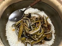 鳝丝煲仔饭-顺德·古草食记(长寿店)