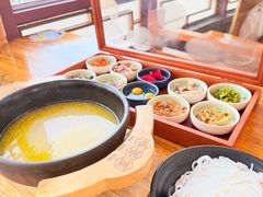 -桥香园过桥米线(国贸店)