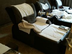 -金色印象·4K影院式足体养生(杨家坪西郊店)