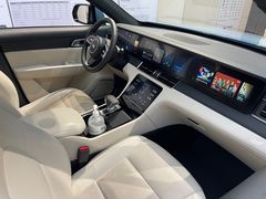 -理想汽车(世纪汇店)
