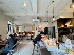 -Fridi Patisserie Cafe