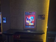 -K+全国连锁KTV(绿地缤纷天地店)