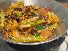 -渔语鱼新川菜Bistro(万象天地店)