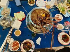 -牛华周记麻辣烫起源店