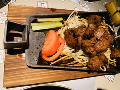 -穹六人间 people 6(岳阳路店)