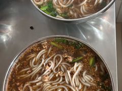 -正宗杨记普洱酸醋米线(总店)