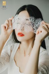 -艾米丽婚纱礼服