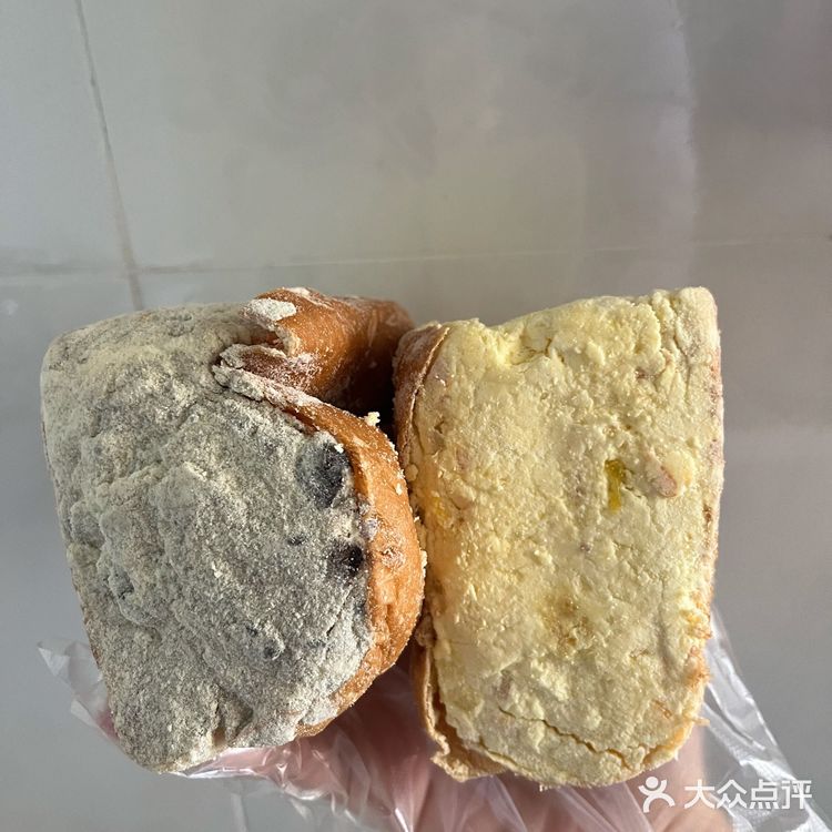 我超爱的奶酪包我终于🉑睁眼就能到手啦。