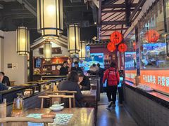 -川流不息·地道川菜·小龙虾(新松江路店)