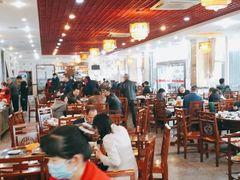 大堂-九尺赵老四鲜鹅肠火锅