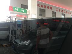 -中国石化益特诺加油站