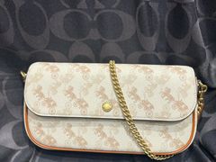 -COACH蔻驰(双安商场店)