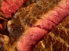 -羽深肉铺 Steak & Wine