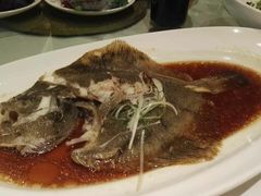 -梅花香里大酒店(郁金香路店)