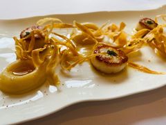 煎深海扇贝配欧洲白萝卜泥-Jean Georges