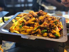 炭火香辣排骨虾-沪小二炭火蛙锅(淮海中路美食不夜城店)