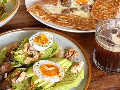 牛油果煮蛋吐司-RAC BAR(安福路店)