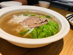 河内生牛肉汤河粉-米纸越南小馆(金鹰世界店)