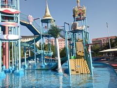 -白鹿温泉加勒比水上乐园