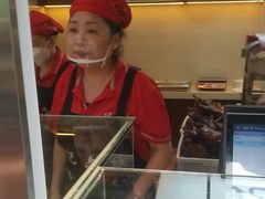 -王浩儿纪六孃甜皮鸭(乐山总店)