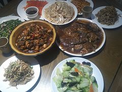 -屯老二农家铁锅炖·行业领军者(梅江店)