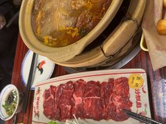 -沙胆彪炭炉牛杂煲(上海日月光广场店)