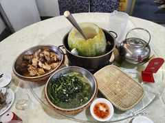 -红旗山庄(圭峰山店)