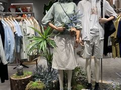 -王府井奥莱临潼小镇(临潼店)