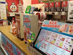 零售区-蜜雪冰城·冰淇淋与茶(河大店)