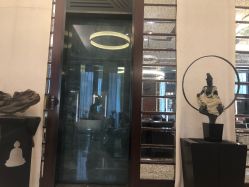 -AKOZO Beauty Salon